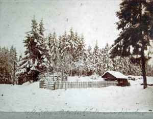 Chaussee-Arbeiterhütte im Winter | Buntenbock im Oberharz um 1900 | Fuhrherren Museum Archiv Ottensen